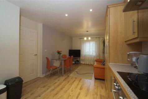 Living/Dining Area