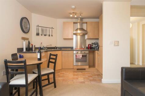 Living/Dining Area