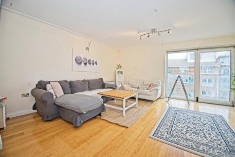 Living/Dining Area