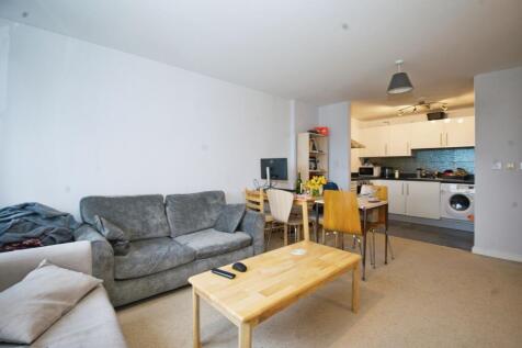 Living/Dining Area