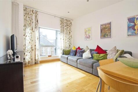 Living/Dining Area