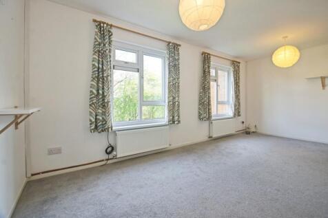 Living/Dining Area