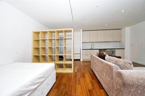 Lounge/Bedroom