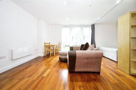 Lounge/Bedroom