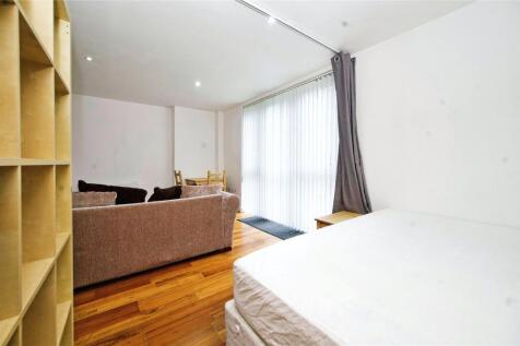 Lounge/Bedroom