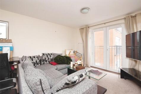 Living/Dining Area