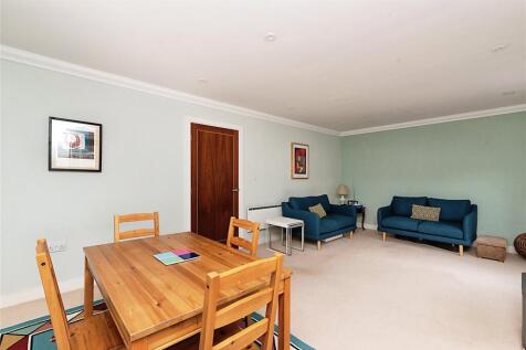 Living/Dining Area