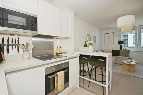 Living/Dining Area