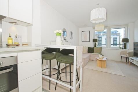 Kitchen/Living Area