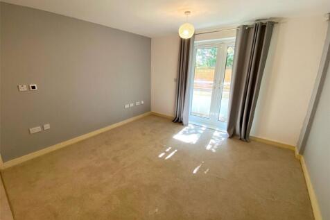 Living/Dining Area