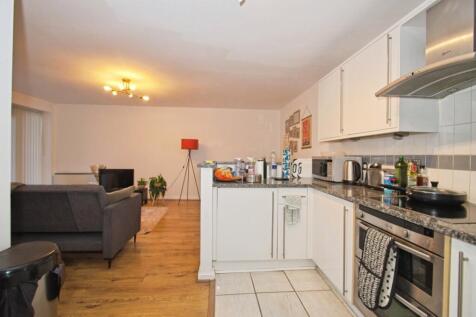 Living/Kitchen Area