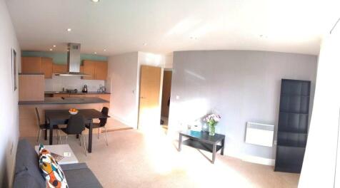 Living/Dining Area