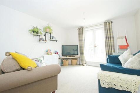 Living/Dining Area