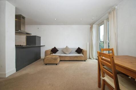 Living/Dining Area