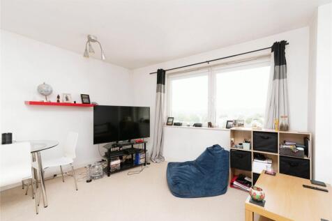 Living/Dining Area