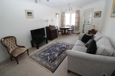 Sitting/Dining Room