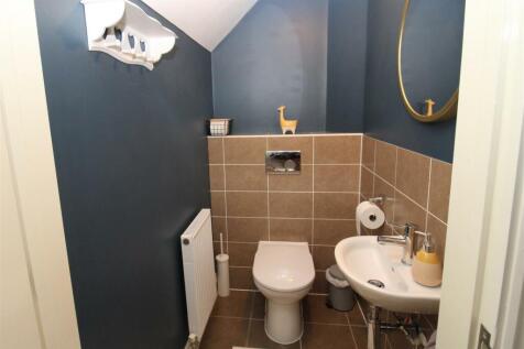 Cloakroom WC