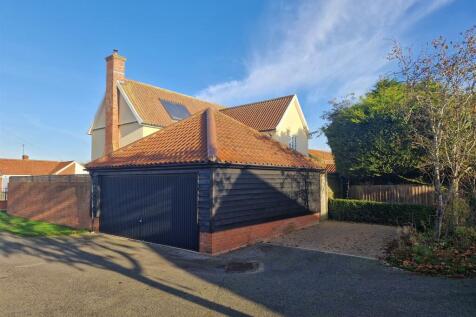 Double Garage &amp; Parking
