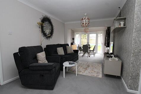 Sitting/Dining Room