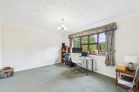 Study / Games Room