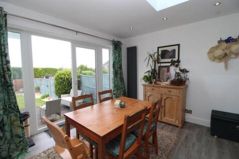 Dining/Family Room