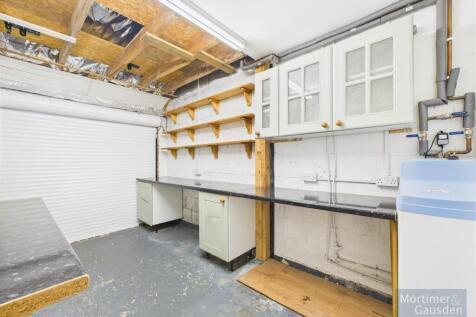 Garage / Utility