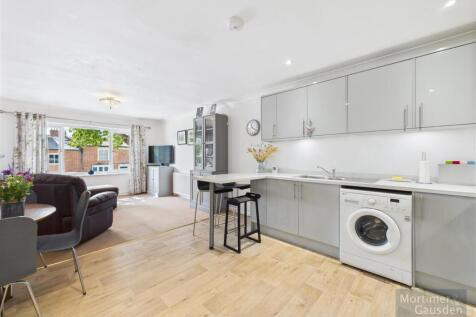 Open Plan Kitchen-Lounge-Diner
