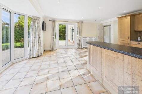Kitchen/Family Room
