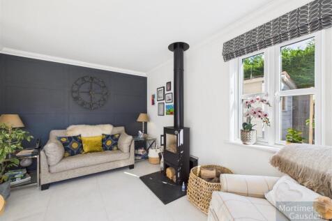 Dining Room / Snug