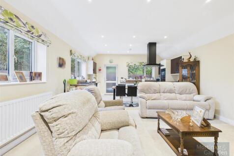 Kitchen/Dining/Living Room