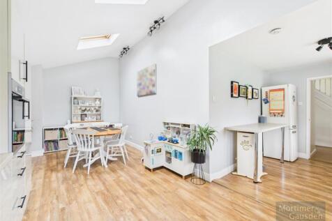 Kitchen/Diner/Family Room