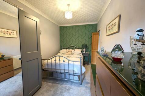 Bedroom 1a