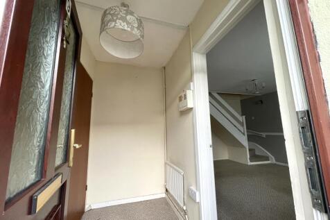 Hallway a.JPG
