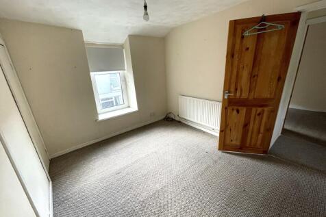 Bedroom 1a.JPG