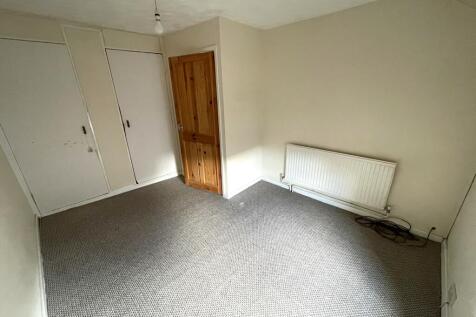 Bedroom 2a.JPG