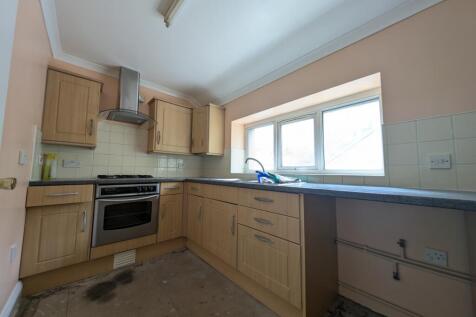 FLAT KITCHEN