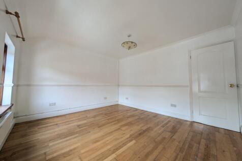 FLAT LOUNGE