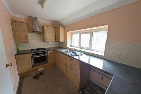 FLAT KITCHEN