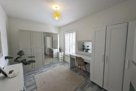 Bedroom 1a