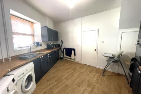 Kitchen 5.JPG