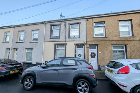 Three bedroom terraced property for sale