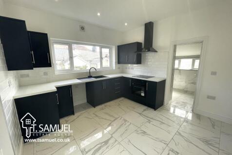 Kitchen 1.JPG