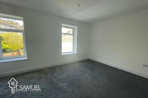 Bedroom 1a.JPG