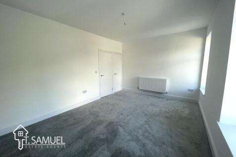 Bedroom 1c.JPG