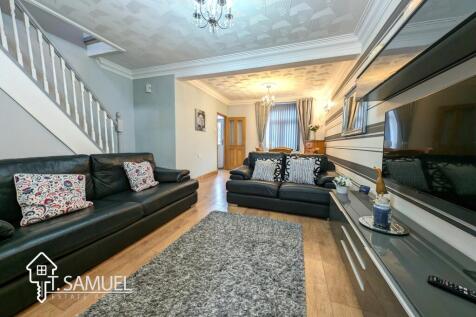 lounge D