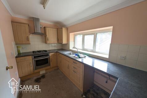 FLAT KITCHEN