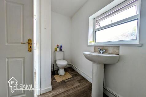 Downstairs Bathroom