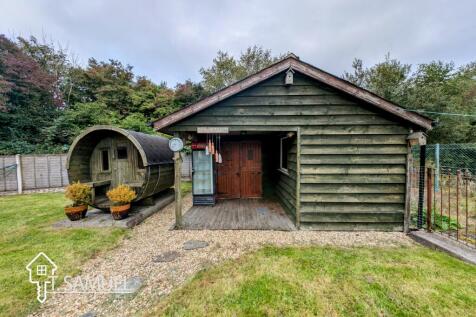 Man cave/summer house