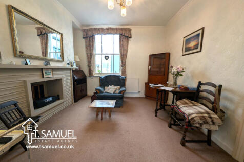 Living room 2