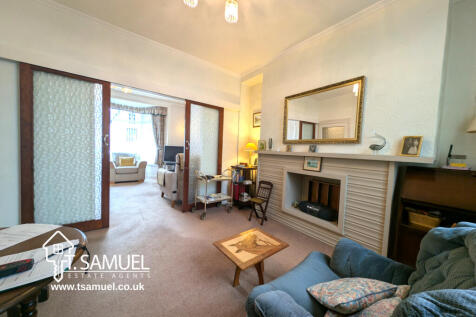 Living room 2